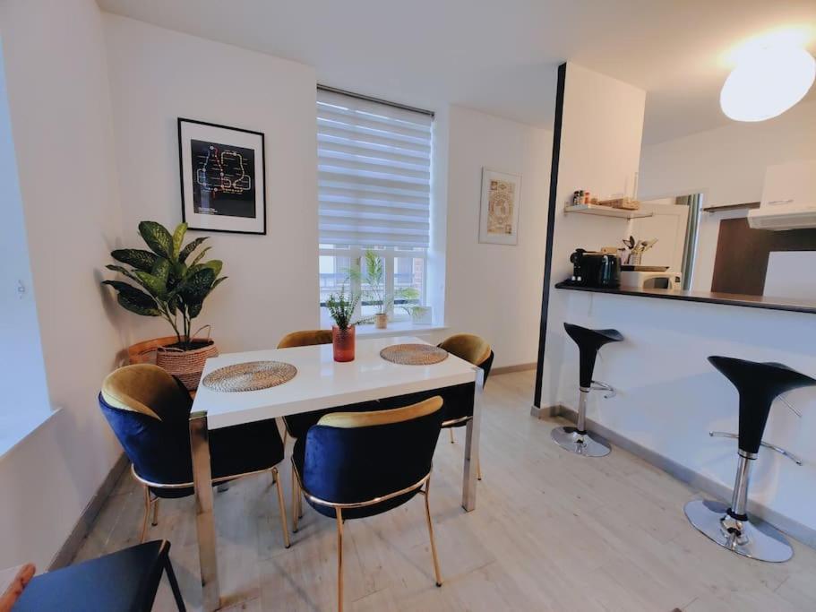Appartement Lumineux Et Calme Parking Gratuit Lila Exterior foto